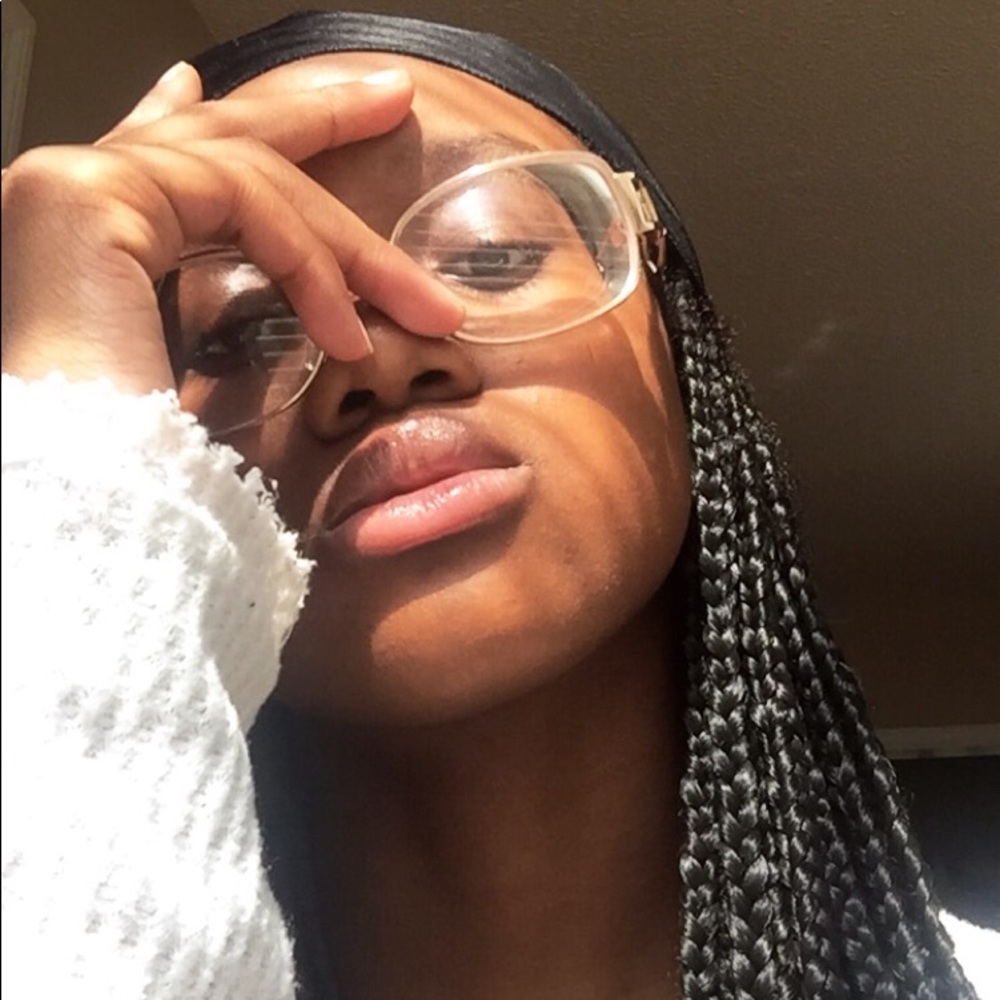 Meet your Posher, Jerlyn